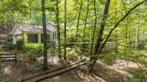 37 Trotters Mill Rd, Wetumpka, AL 36093