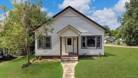 215 Freeman Ave, Tallassee, AL 36078