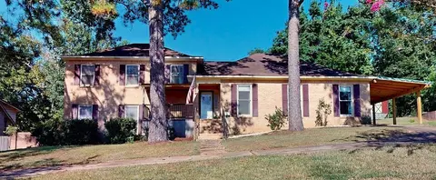 611 Marlyn Dr, Prattville, AL 36067