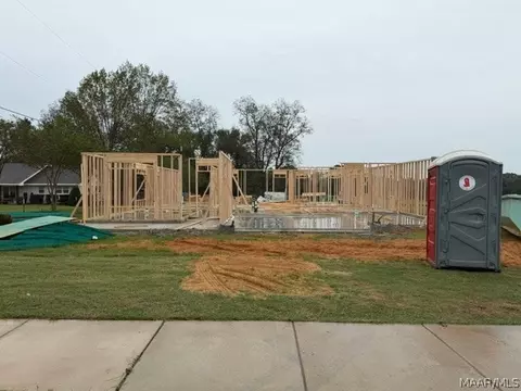 618 Fairview Ave, Prattville, AL 36066