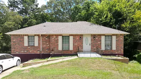 216 Woodvale Rd, Prattville, AL 36067