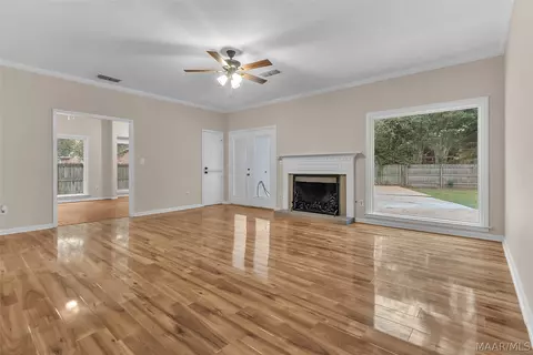 Living - 405 Apache Ct, Montgomery, AL 36117 photo 1 of 5
