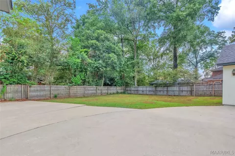 Exterior - 405 Apache Ct, Montgomery, AL 36117 photo 6 of 8