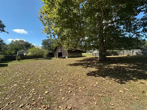 Exterior - 225 Central Ave, Eclectic, AL 36024 photo 4 of 6
