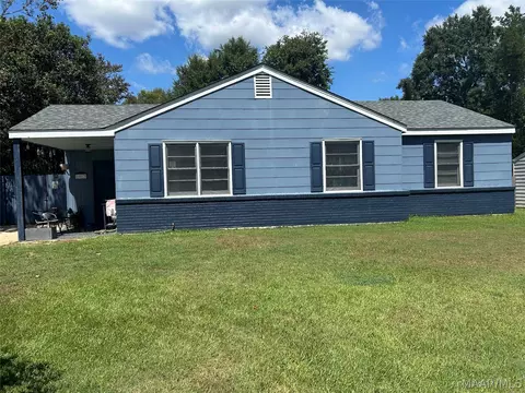 1017 Gipson St, Prattville, AL 36066