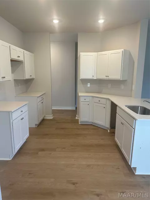 Kitchen - 195 Overcup Dr, Eclectic, AL 36024 photo 3 of 3
