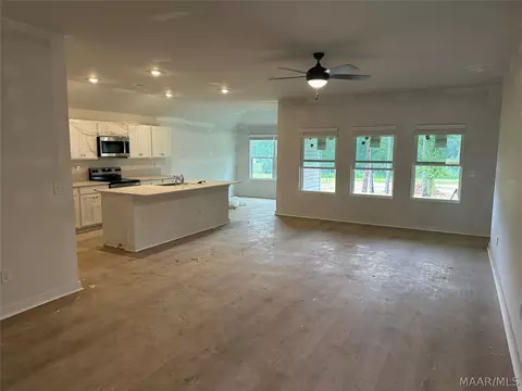 Living - 188 Overcup Dr, Eclectic, AL 36024 photo 2 of 3