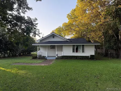 1804 Old Orrville Rd, Selma, AL 36701