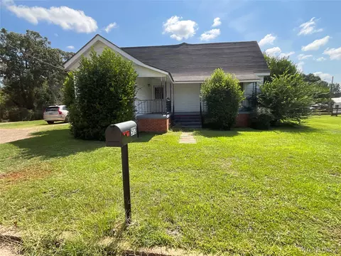 512 Eubanks St, Tallassee, AL 36078