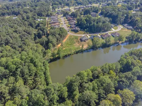 345 Brownstone Loop, Millbrook, AL 36054 photo 11