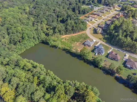 345 Brownstone Loop, Millbrook, AL 36054 photo 5