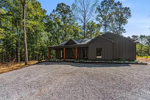 Exterior - 254 Mccain Rd, Eclectic, AL 36024 photo 2 of 8