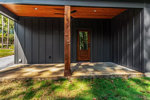 Exterior - 254 Mccain Rd, Eclectic, AL 36024 photo 4 of 8
