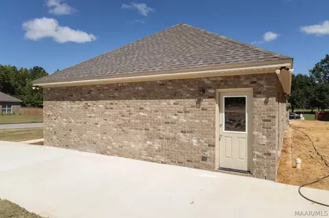 Exterior - 35 Ashley Dr, Shorter, AL 36075 photo 4 of 5