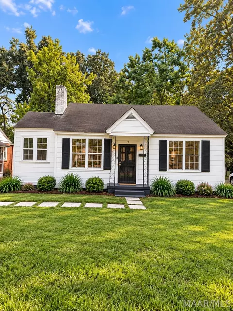 7 Courtland Dr, Montgomery, AL 36105