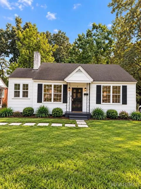 7 Courtland Dr, Montgomery, AL 36105