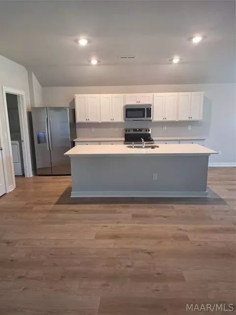 Kitchen - 126 Overcup Dr, Eclectic, AL 36024 photo 2 of 3