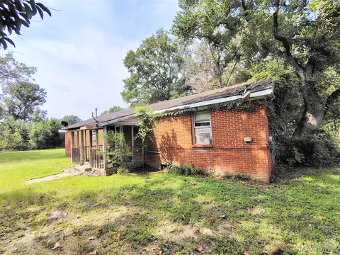 Exterior - 26 Trout Rd, Lapine, AL 36046 photo 6 of 7