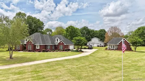 2314 Wynoaks Dr, Prattville, AL 36067