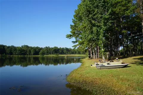 2202 Gibson Rd, Montgomery, AL 36116 photo 9