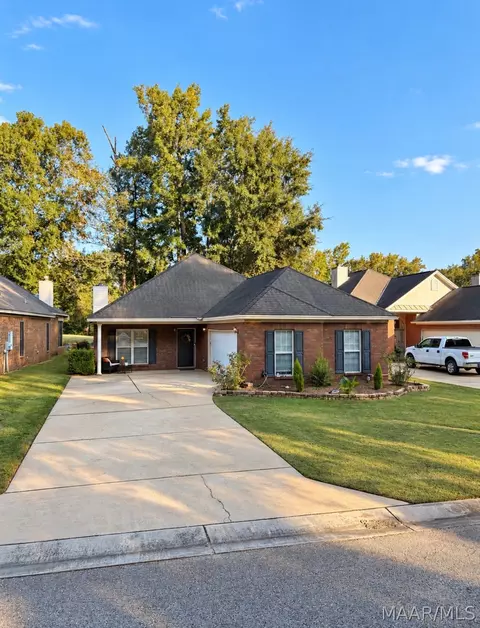 339 River Birch Cir, Wetumpka, AL 36093