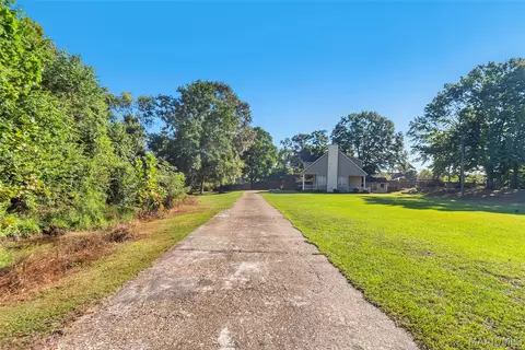 Exterior - 5480 Willow Tree Dr, Millbrook, AL 36054 photo 8 of 8