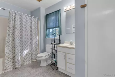 Bath - 5480 Willow Tree Dr, Millbrook, AL 36054 photo 2 of 2