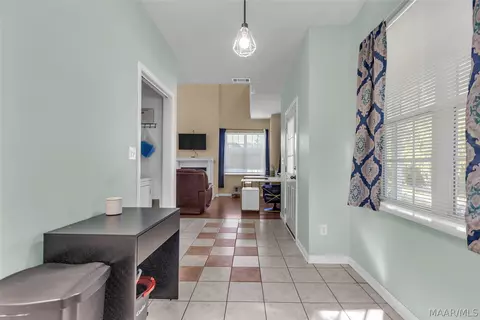 Entry Way - 5480 Willow Tree Dr, Millbrook, AL 36054 photo 2 of 3