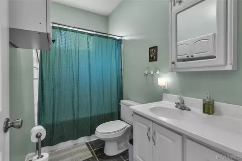Bath - 5480 Willow Tree Dr, Millbrook, AL 36054 photo 1 of 2