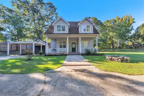 5480 Willow Tree Dr, Millbrook, AL 36054