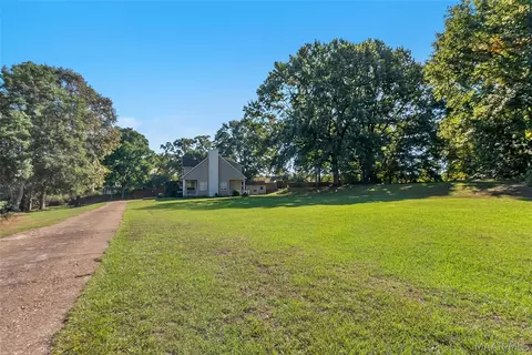 Exterior - 5480 Willow Tree Dr, Millbrook, AL 36054 photo 7 of 8