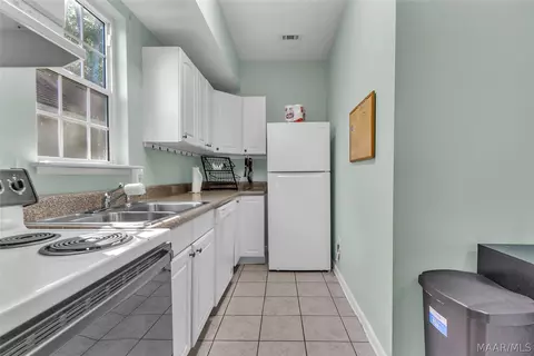 Kitchen - 5480 Willow Tree Dr, Millbrook, AL 36054 photo 2 of 2
