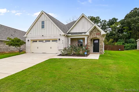 914 Pearl Dr, Prattville, AL 36066