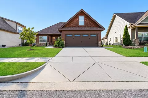 21 Calcite Ln, Pike Road, AL 36064