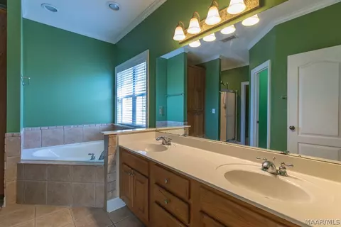 Bath - 49 Timberbrook Dr, Millbrook, AL 36054 photo 1 of 3