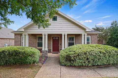 296 Meadowview Ln, Prattville, AL 36066
