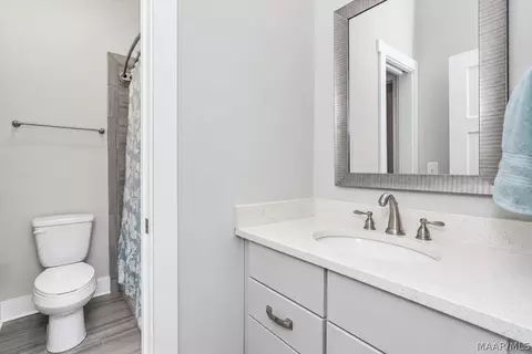 Bath - 8549 Sunrise Loop, Montgomery, AL 36116 photo 5 of 8