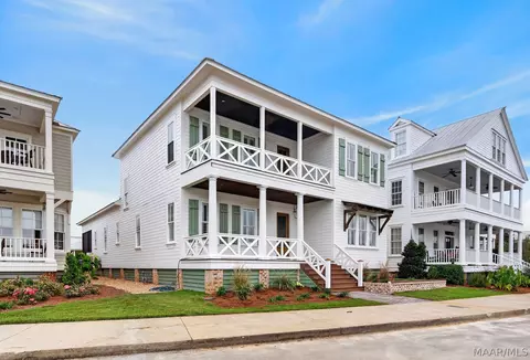 139 Waters View Dr, Pike Road, AL 36064