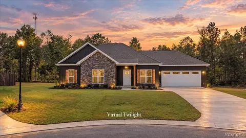 652 Lorie Lee Loop, Deatsville, AL 36022