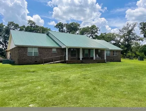 8018 Mobile Rd, Greenville, AL 36037