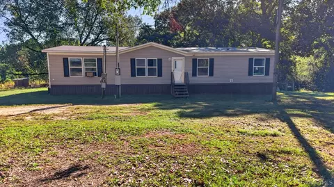 764 Racetrack Rd, Wetumpka, AL 36092