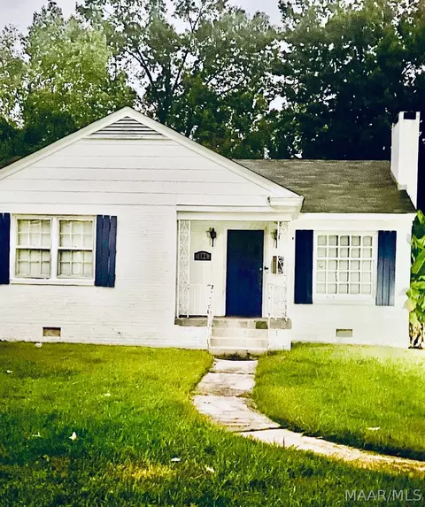 104 Hobbie Dr, Montgomery, AL 36105