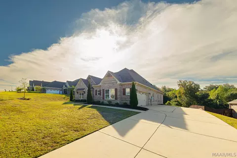 1458 Trolley Rd, Prattville, AL 36066