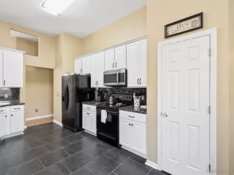 Kitchen - 7406 Heathermoore Loop, Montgomery, AL 36117 photo 3 of 3