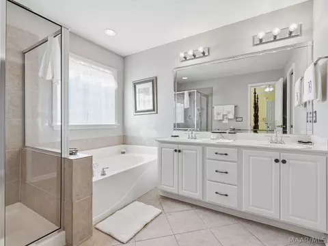 Bath - 7406 Heathermoore Loop, Montgomery, AL 36117 photo 1 of 3