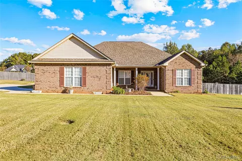 501 Avery St, Deatsville, AL 36022