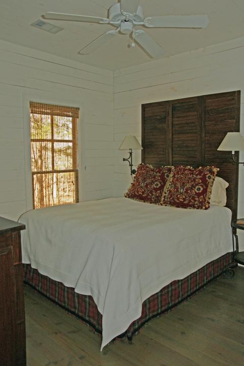 922 Needles Eye Rd, Equality, AL 36026 photo 10