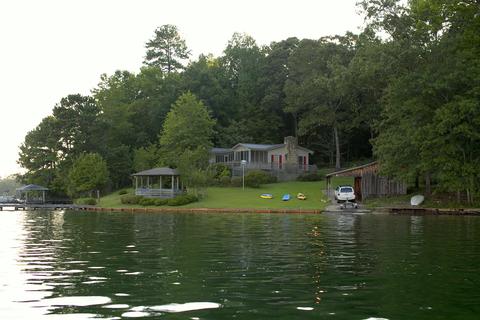 338 Carnation Dr, Equality, AL 36026 photo 4