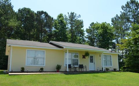 410 Vaughn Loop, Jacksons Gap, AL 36861 photo 1