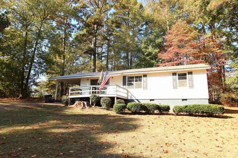 1013 Point Cloxson Cir, Jacksons Gap, AL 36861 photo 1